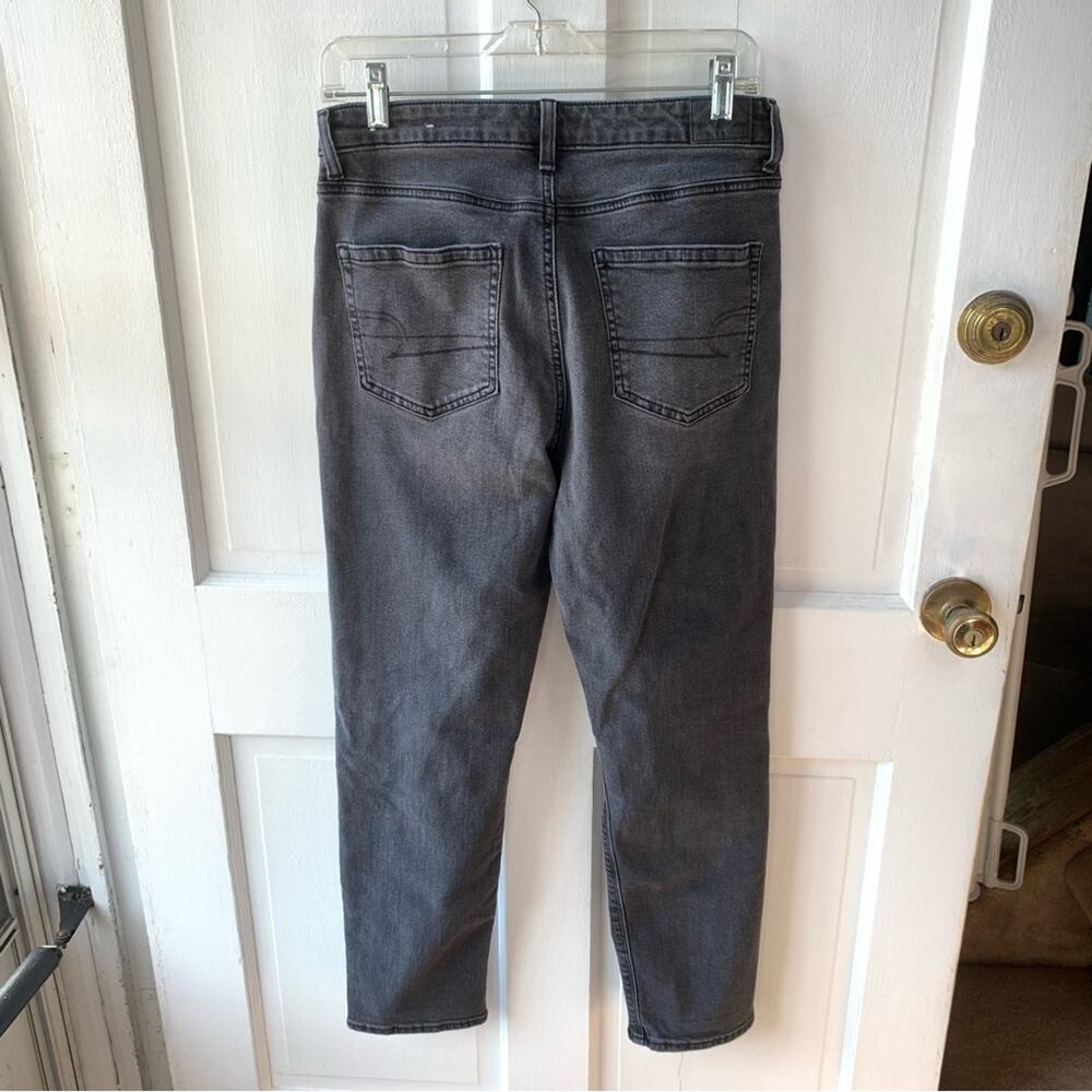 American Eagle Jeans 8 Mom High Rise Straight Leg Stretch Distressed Ripped Grey - Picture 6 of 7